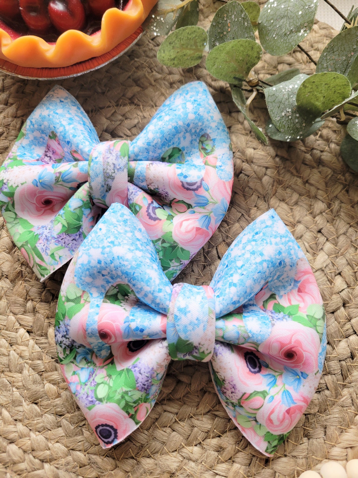 Blue Drip Flower Scuba 5" hairbow